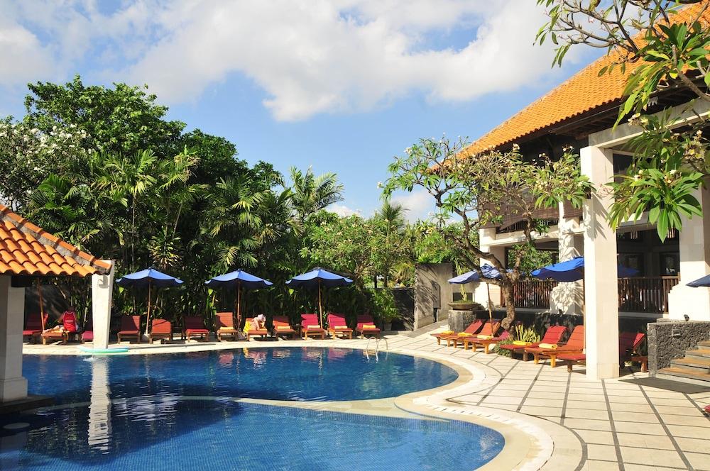 Puri Raja Hotel Legian Exteriér fotografie