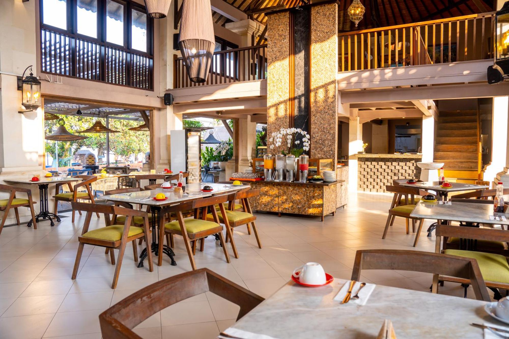 Puri Raja Hotel Legian Exteriér fotografie