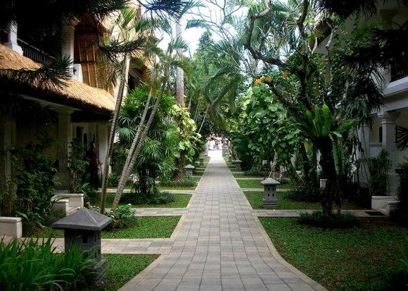 Puri Raja Hotel Legian Exteriér fotografie